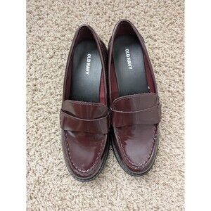 Old Navy Woman's Size 6 Chic Faux Patent Leather Oxblood Chunky Heel Loafers